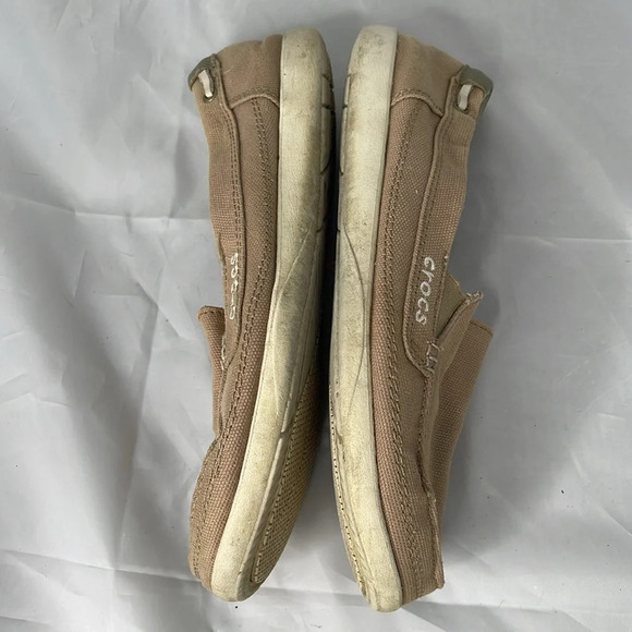CROCS Walu Tan Canvas Loafer Deck Boat  Shoe Non-mark Sole Preppy Logo Coastal 8 - Picture 7 of 13